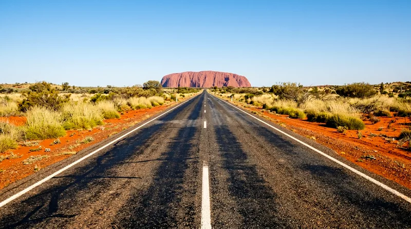 Alice Springs to Uluru: Drive or Tour? Full Comparison